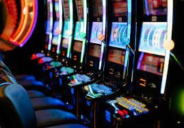 Responsible gaming message beside Blocky Block content on 9xo for adult visitors